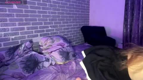 Tina and Tomas online show from October 2, 2:13 pm