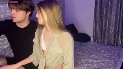 Tina and Tomas online show from October 5, 2:04 pm