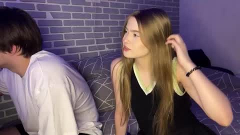 Tina and Tomas online show from October 6, 2:03 pm