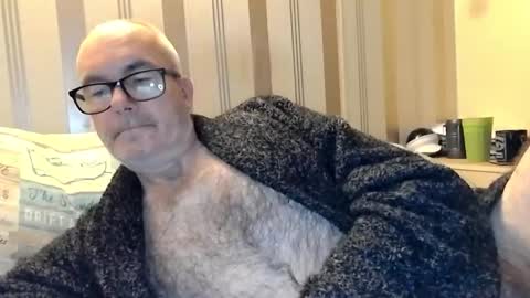 Snapshot of fetish4hair chatting on January 18, 11:52 pm Tim online show from January 18, 11:52 pm