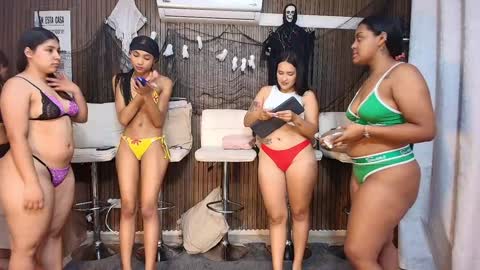 alice and samm online show from October 23, 11:42 am