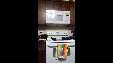 feynomenal_xo online show from April 25, 5:32 pm