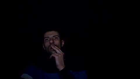 Snapshot of fffjj021 chatting on February 21, 8:32 pm Raised in 90s online show from February 21, 8:32 pm