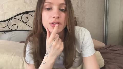 Lisa online show from May 2, 9:14 am