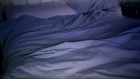 Snapshot of ffst0ckings chatting on December 8, 3:24 pm ffst0ckings online show from December 8, 3:24 pm