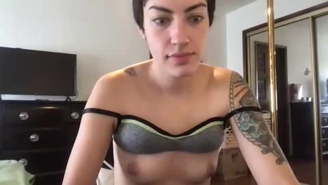 fgsammie online show from October 3, 5:54 pm