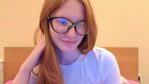 Snapshot of fiamoor chatting on May 21, 10:39 pm Fia online show from May 21, 10:39 pm