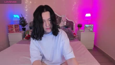 fiamoory online show from December 8, 1:46 am