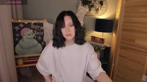 fiamoory online show from December 11, 1:37 am