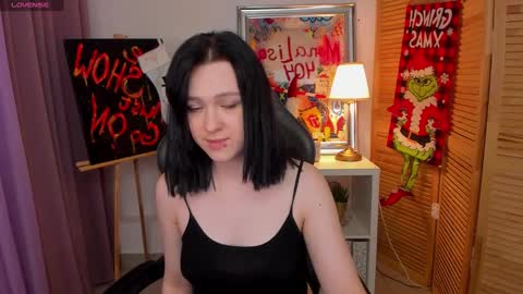 fiamoory online show from December 14, 4:34 am