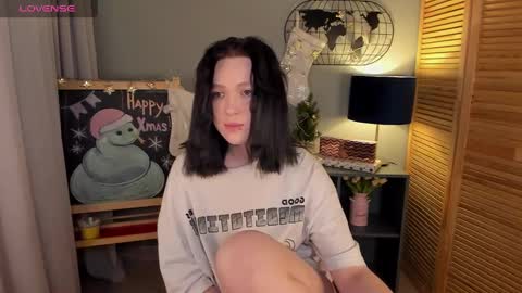 fiamoory online show from December 17, 4:23 am
