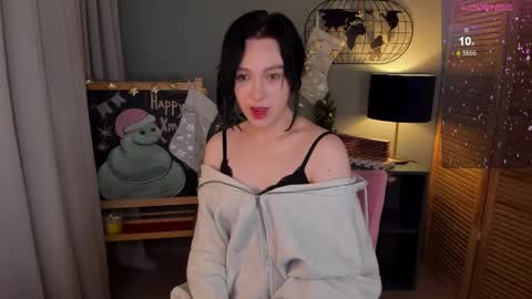 fiamoory online show from December 22, 4:39 am
