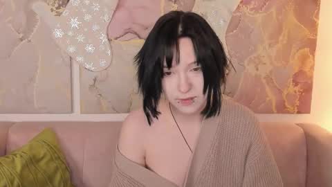 fiamoory online show from December 18, 7:14 am