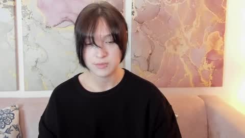 fiamoory online show from May 19, 1:56 am