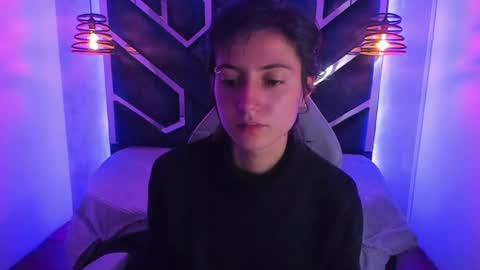   online show from December 20, 12:05 pm