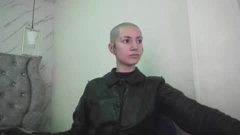   online show from March 17, 11:57 am