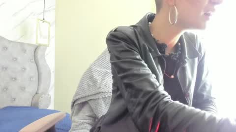   online show from April 24, 12:29 pm