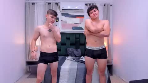 Snapshot of fierce_couple_wallen chatting on March 11, 3:01 am stiven viviana online show from March 11, 3:01 am