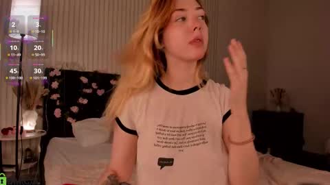 Snapshot of fieryfeline chatting on September 10, 3:17 am Filla online show from September 10, 3:17 am