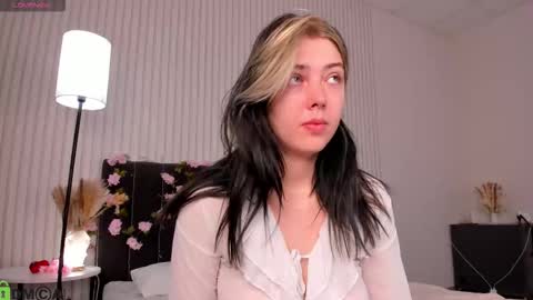 Snapshot of fieryfeline chatting on September 17, 2:02 am Filla online show from September 17, 2:02 am