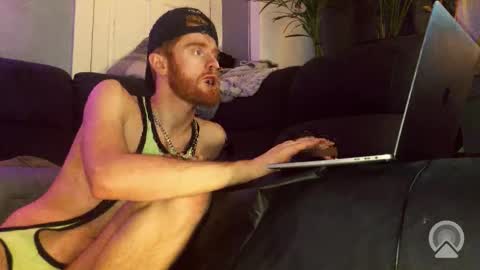 Snapshot of fieryfuckers chatting on February 18, 11:33 pm FieryFuckers online show from February 18, 11:33 pm