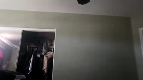 fightusfire32 online show from February 10, 8:35 pm