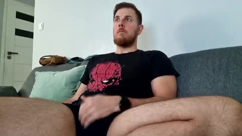 Snapshot of fikol123 chatting on November 24, 10:37 am fiolkamil online show from November 24, 10:37 am