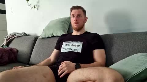 Snapshot of fikol123 chatting on March 23, 8:07 am fiolkamil online show from March 23, 8:07 am