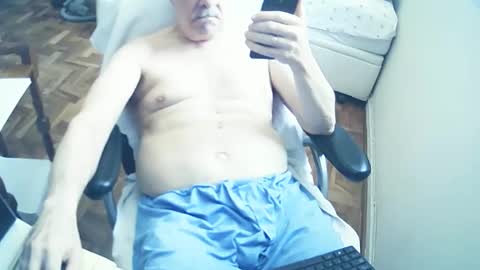 filhober online show from February 17, 2:37 pm