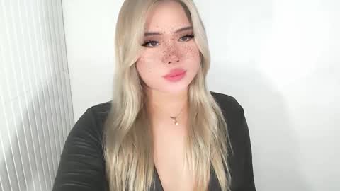  Angela  DONT FORGET TO FOLLOW AND GIVE ME APPRECIATION online show from December 2, 4:51 am