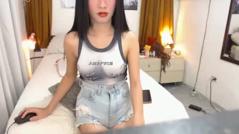 Snapshot of filipina_sweety chatting on January 25, 8:10 am stephanie online show from January 25, 8:10 am