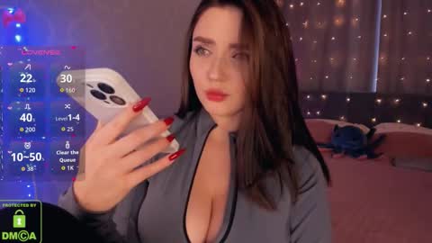 LEEN online show from November 8, 9:09 am