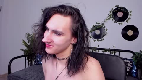 Honey Ill be waiting for you Tue Wed Thu Fri Sat Sun 10am-5pm online show from January 22, 1:11 pm