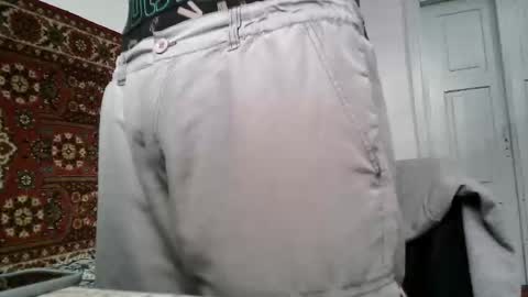 Snapshot of fillipsondon chatting on April 30, 7:58 am Whitechocolate online show from April 30, 7:58 am
