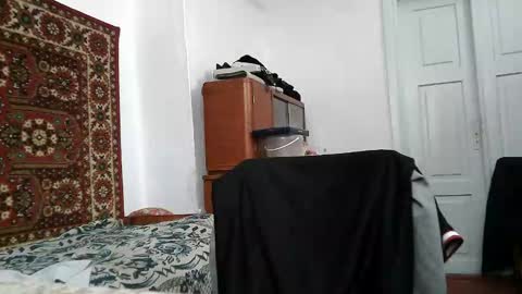 Snapshot of fillipsondon chatting on May 5, 7:49 am Whitechocolate online show from May 5, 7:49 am