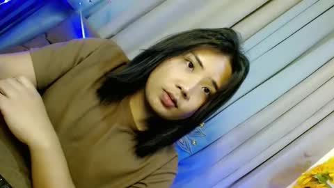 Cassandra Madrigal online show from April 3, 12:25 pm