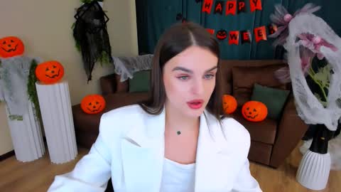 Amanda online show from October 28, 10:08 am