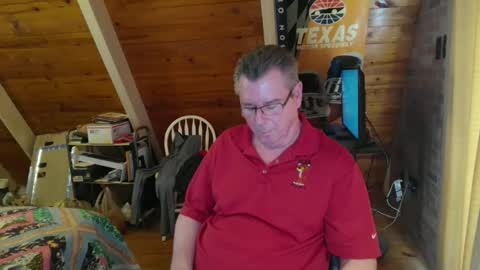 Snapshot of finderfiner chatting on March 13, 9:10 pm finderfiner online show from March 13, 9:10 pm