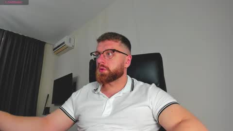 FindomGuyXXX online show from March 18, 11:02 am