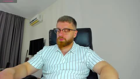 FindomGuyXXX online show from April 2, 11:41 am