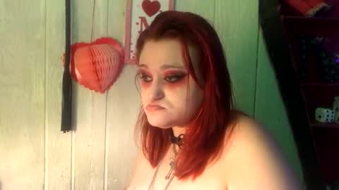 Snapshot of findommefoxi chatting on January 28, 4:29 am findommefoxi online show from January 28, 4:29 am