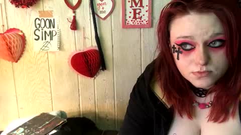 Snapshot of findommefoxi chatting on February 4, 10:45 pm findommefoxi online show from February 4, 10:45 pm