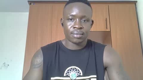 HOT AND SWEET online show from January 17, 11:15 am