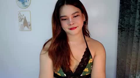 Jasmine online show from March 6, 9:55 pm