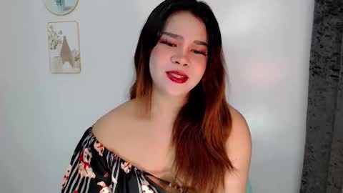 Jasmine online show from April 7, 10:20 pm