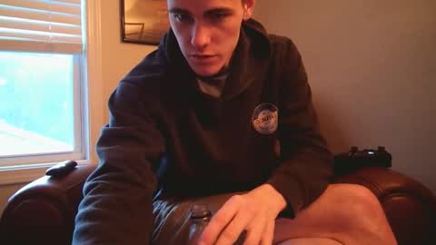 Snapshot of finnabun33 chatting on March 29, 11:27 pm Jake I am Bicurious online show from March 29, 11:27 pm