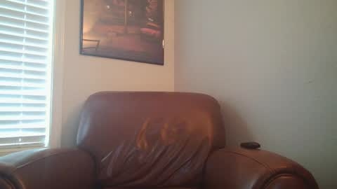 Snapshot of finnabun33 chatting on April 3, 9:35 pm Jake I am Bicurious online show from April 3, 9:35 pm