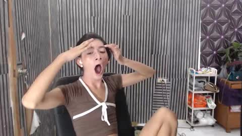 fiona908995 online show from April 1, 1:41 pm