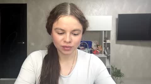 Lora online show from July 3, 6:20 am