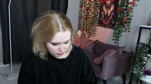 Snapshot of fionaxrider chatting on April 2, 11:02 pm Fiona online show from April 2, 11:02 pm